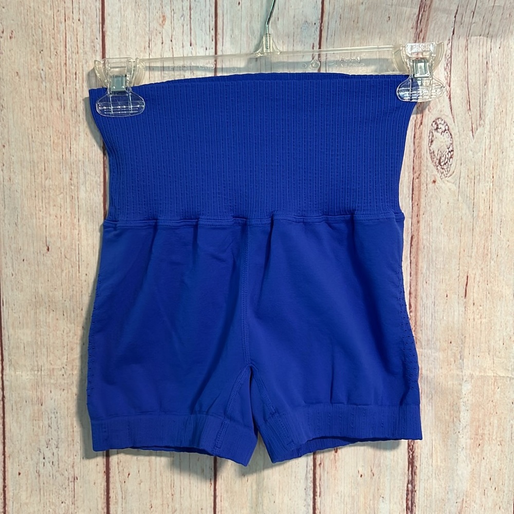 NWOT FP Movement Good Karma Running Shorts- NO LOGO - Picture 5 of 7